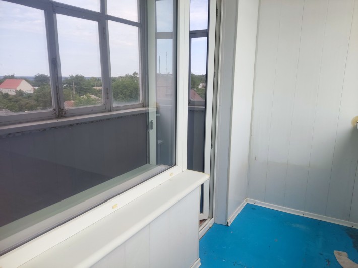 Продам 1 кімнатну квартиру в центрі  Чугуїва - фото 1