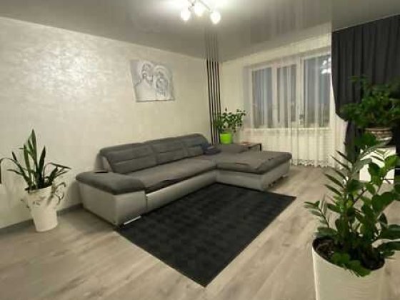 Світла 2-кімнатна квартира з чудовим видом Хмельницький