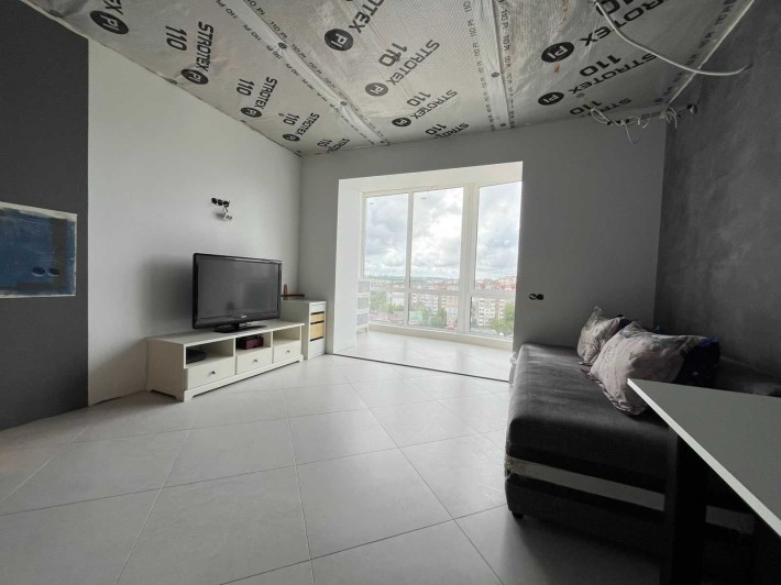 Продаж 1,5-кімнатної квартири з видом на озеро в ЖК «Новий Квартал» - фото 1