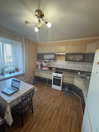 ТЕРМІНОВО 1 к квартира Південно-Захід хороший стан - фото 1