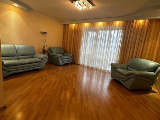 Продаж найвигіднішої 3 к квартири ЦЕНТР  Рауш меблі техніка ТЕРМІНОВО Хмельницкий