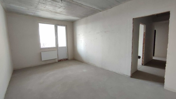 Продам простору 2-кімнатну квартиру на Озерній Рауш 
ID: 33567 - фото 1