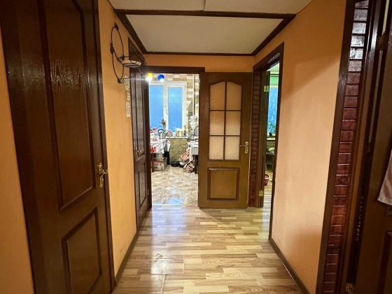 Продається простора 4-кімнатна квартира Озерна 28295 Хмельницкий