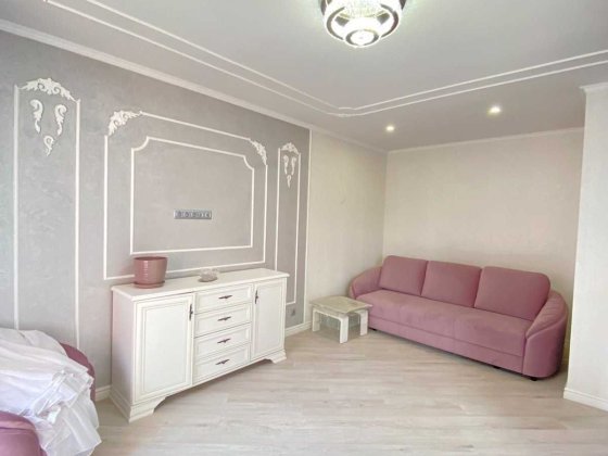 Продаж 1к квартири 52 кв. м на вул. Будівельників 3 RUBI 33518 Хмельницький