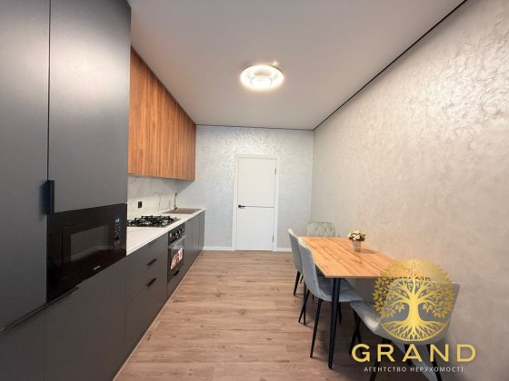 2к квартира з сучасним та якісним ремонтом, рн Озерна Хмельницкий