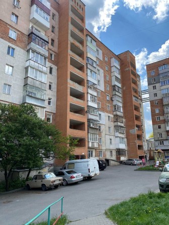 Пропонуємо до вашої уваги простору 2-кімнатну квартиру. - фото 1