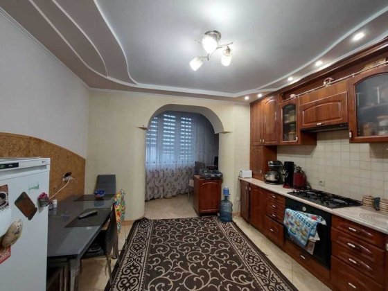 Зарічанська! 2к з ремонтом! 72м2 Хмельницький