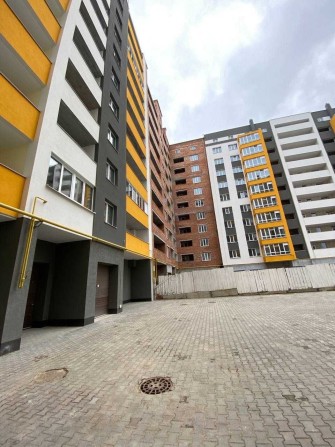 1к квртира в зданій Новобудові на 2му поверсі. - фото 1