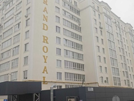 Самий центр Озерної! Агора! Терміновий продаж 2к! Хмельницький