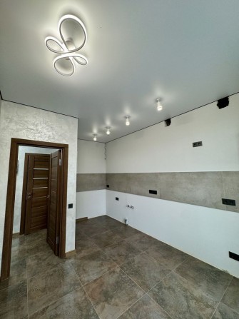 Продаж 1км квартири в новобудові , ремонт - фото 1