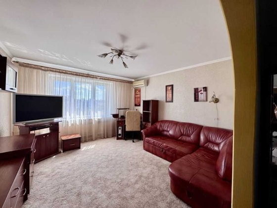 2-кімнатна в центрі біля педакадемії, з меблями 40067 Хмельницький