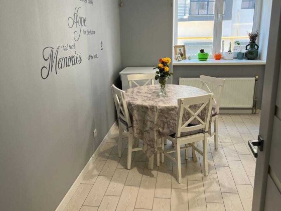 Продається 1-к квартира з сучасним ремонтом та меблями Озерна 
ID40727 Хмельницкий