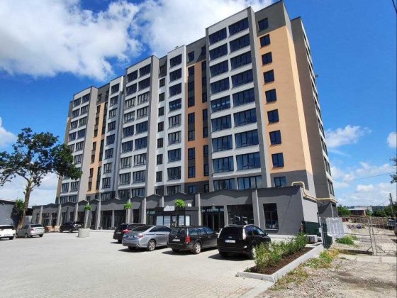 Продаж 3-х кімнатної квартири у зданому будинку Хмельницький