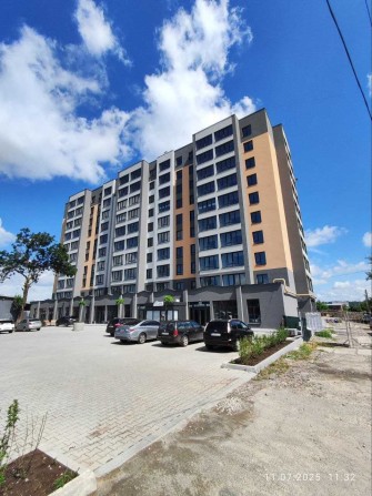 Продаж 3-х кімнатної квартири у зданому будинку - фото 1