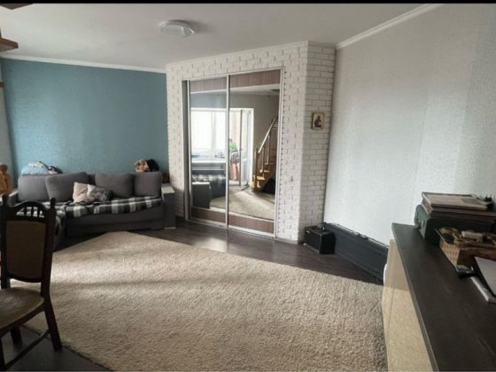 Продаж 3-кімнатної, дворівневої квартири у Луцьку Липины