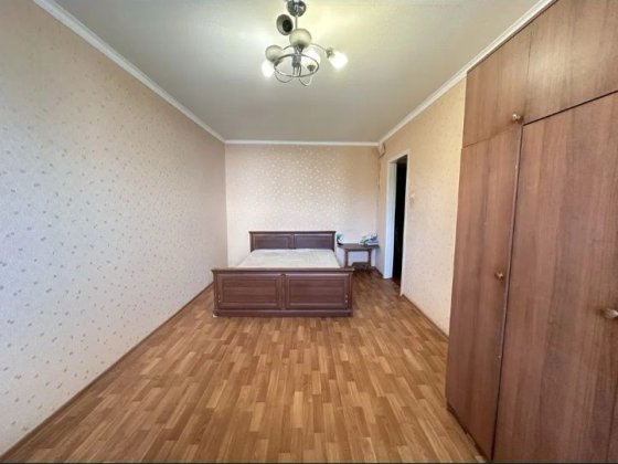 Продам 2-хкімнатну квартиру,45,4 кВ.метрів Синельникове
