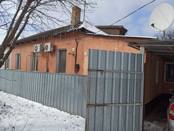 Квартира в частом секторе со своим двором, подвалом, сараем Синельникове