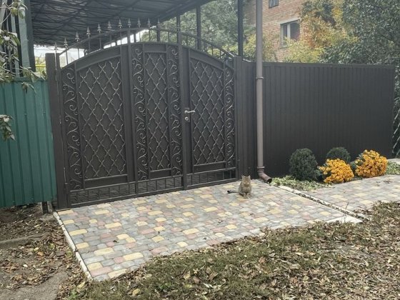 Продам трьохкімнатну квартиру Синельниково