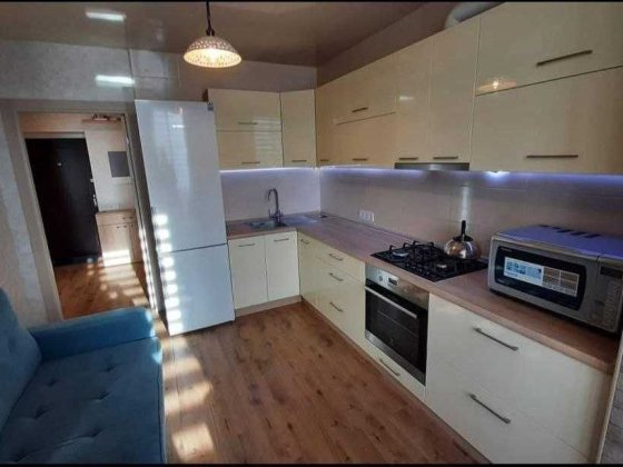 Продам 1 кімнатну в ЖК Днепровськая Брама. Слобожанское