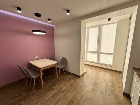 Продам 2к квартиру в ЖК Днепровская Брама. Раздельные комнаты Слобожанское