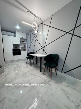 Продам 2к квартиру с шикарным ремонтом в ЖК Днепровская Брама - фото 1