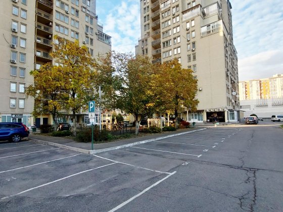 Продам 3-х кімнатну квартиру ЖК Олімпік. Слобожанское