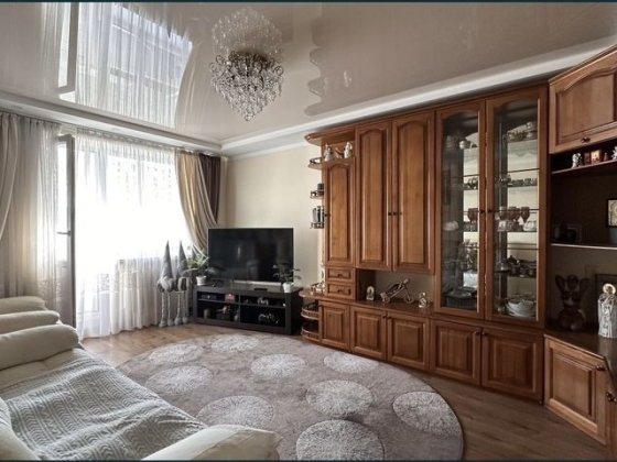 Продаж 4-кімнатноі квартири Станишовка