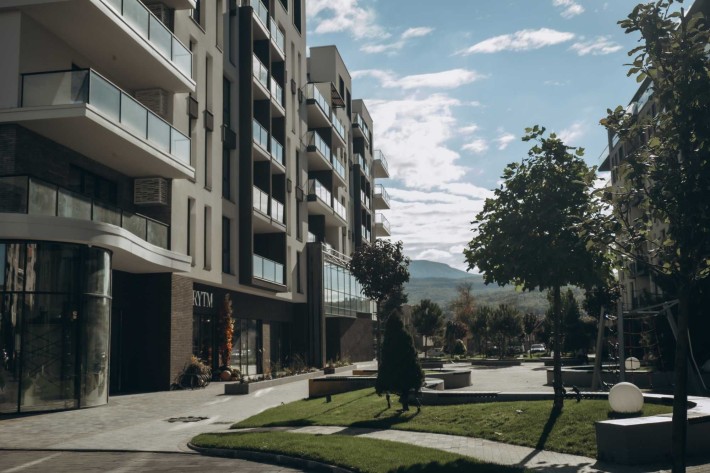 Продаж. Смарт квартира з власним ДВОРИКОМ. 39.93 м.кв. Тячів - фото 1