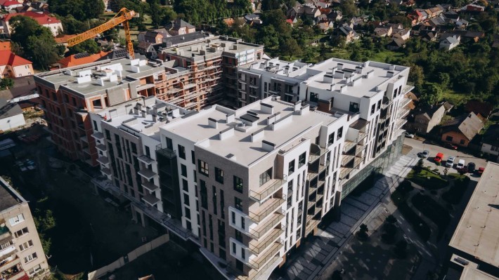 Продаж двокімнатної квартири 73,70 м2 з видом на гори. Тячів. - фото 1