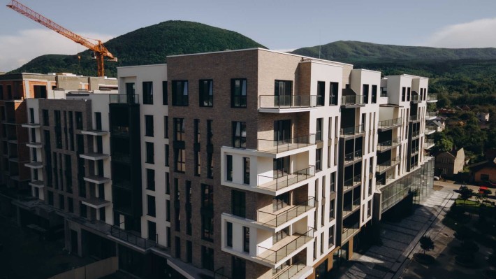 Продаж. Двокімнатна квартира з видом на гори з терасою. Тячів. 5.30 - фото 1