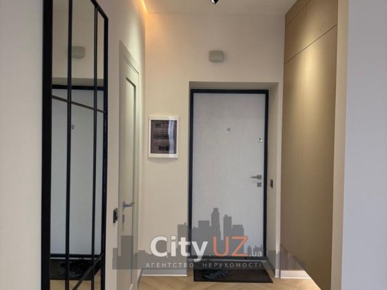 Продається квартира в Ужгороді Минай