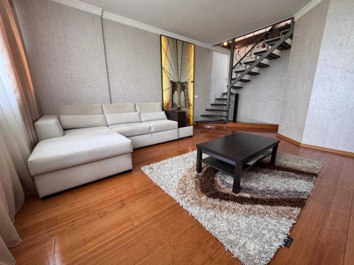 Продається 3кім. дворівнева квартира! - фото 1