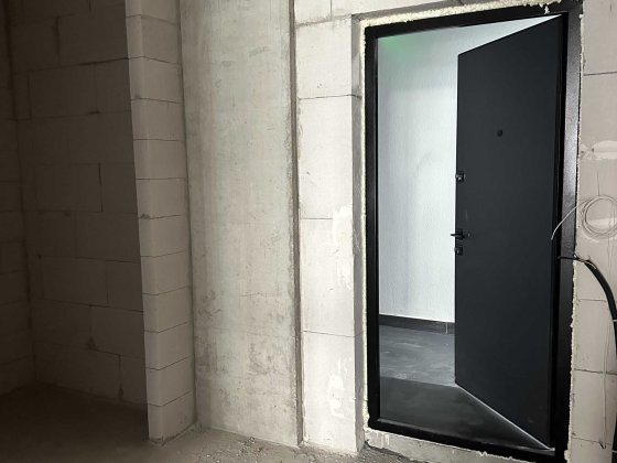 Продається готова квартира для ремонту Угорники