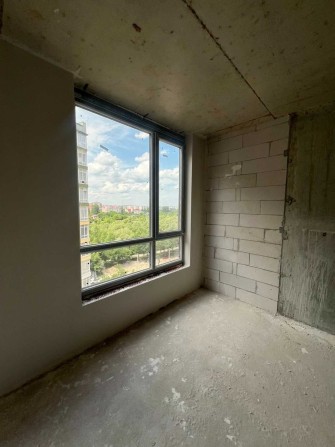 Продаж 2 кімнатна Паркова Алея  здана - фото 1