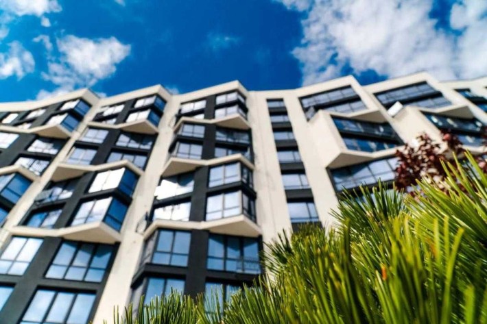 1-кімнатна з панорамним виглядом на місто! - фото 1