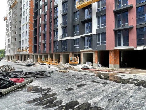 Продаж 1 к. в новобудові на етапі здачі в ЖК Паркова Алея біля річки Угорники