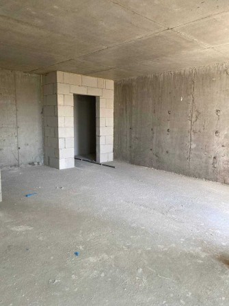 Паркова Алея 1кім.кв з виглядом на річку - фото 1