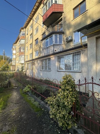 Продаж 3 кімнатна квартира з подвірʼям вул. Тисменецька, Микитинці - фото 1