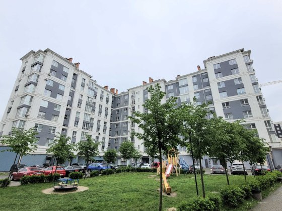 2 кімн. кв-ра в Калиновій слободі 3 Крихівці