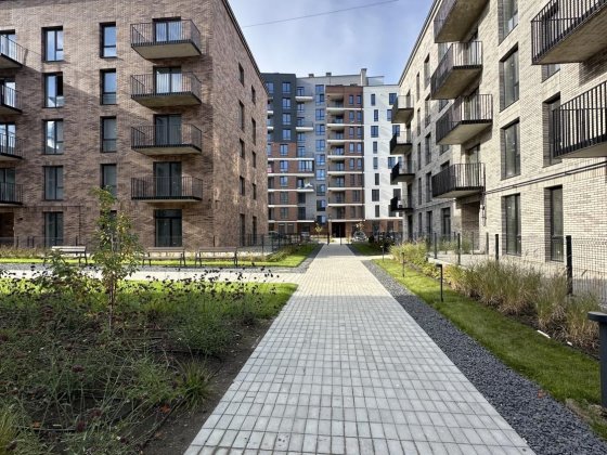 Продам 2-кімнатну квартируз патіо в новобудові Вовчинець