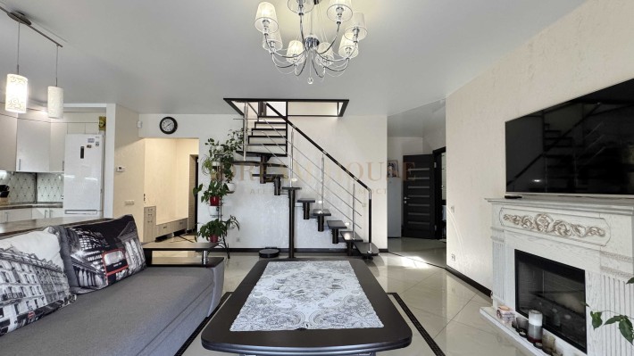 Повноцінна 3-кімнатна квартира з ремонтом. Газ. Сертифікат - фото 1