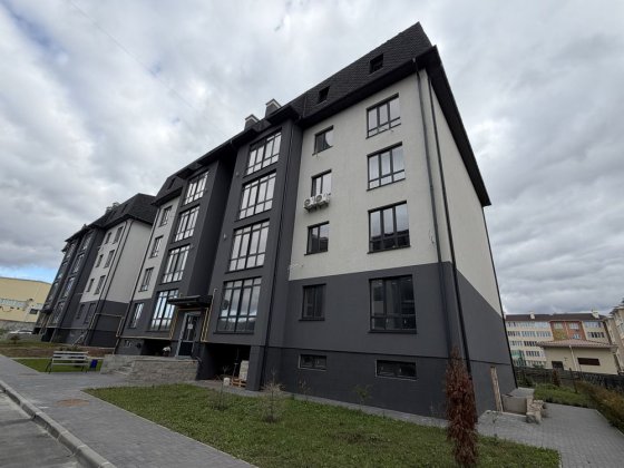 ЖК Молодіжне містечко продаж трикімнатної квартири Крюковщина