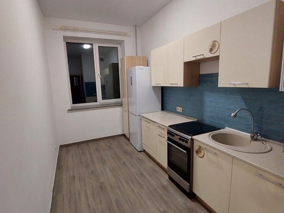 Продається 2 кімнатна квартира з ремонтом в Святопетрівському Святопетровское