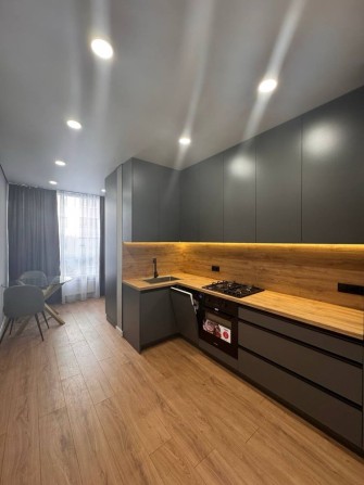 Продаж квартири в с. Святопетрівське з ремонтом, меблями та технікою. - фото 1