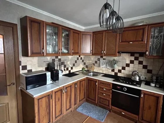 Продаж 1-кім. кв-ри 45 м2  у с. Святопетрівське по вул. Теплична 38 Святопетрівське