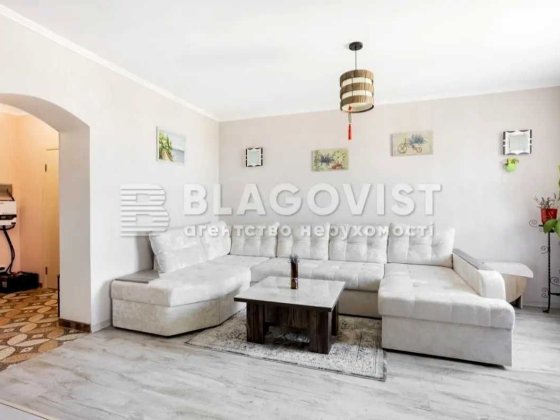 4 кімнати, ЖК Смарагдове місто, дворівнева квартира. Нові Петрівці