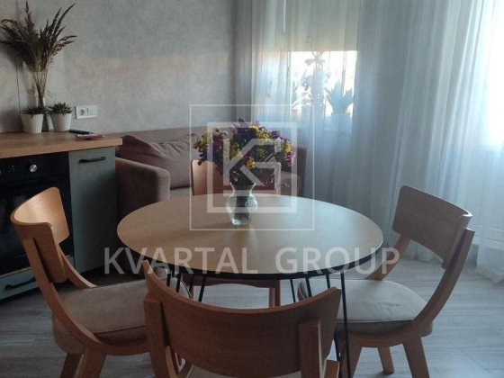 Продам простору 2к квартиру з гарним ремонтом та швидким виїздом Стоянка