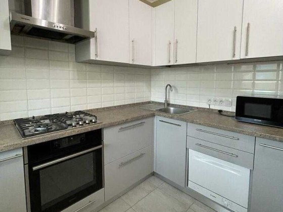 Продаж 1 кімнатної квартири ЖК Покровський Двор Чабани Теремки 10хв Чабаны