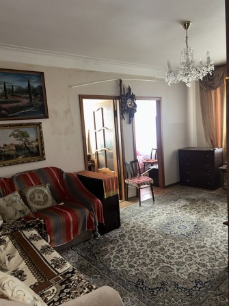 Продам 3- кімнатну квартиру у центрі міста Миронівка - фото 1