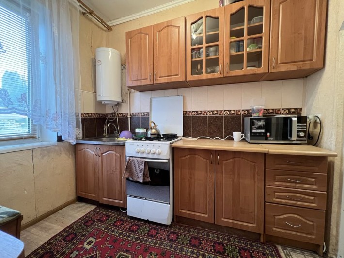 Продам 2х кімнатну квартиру з двориком в Узині - фото 1